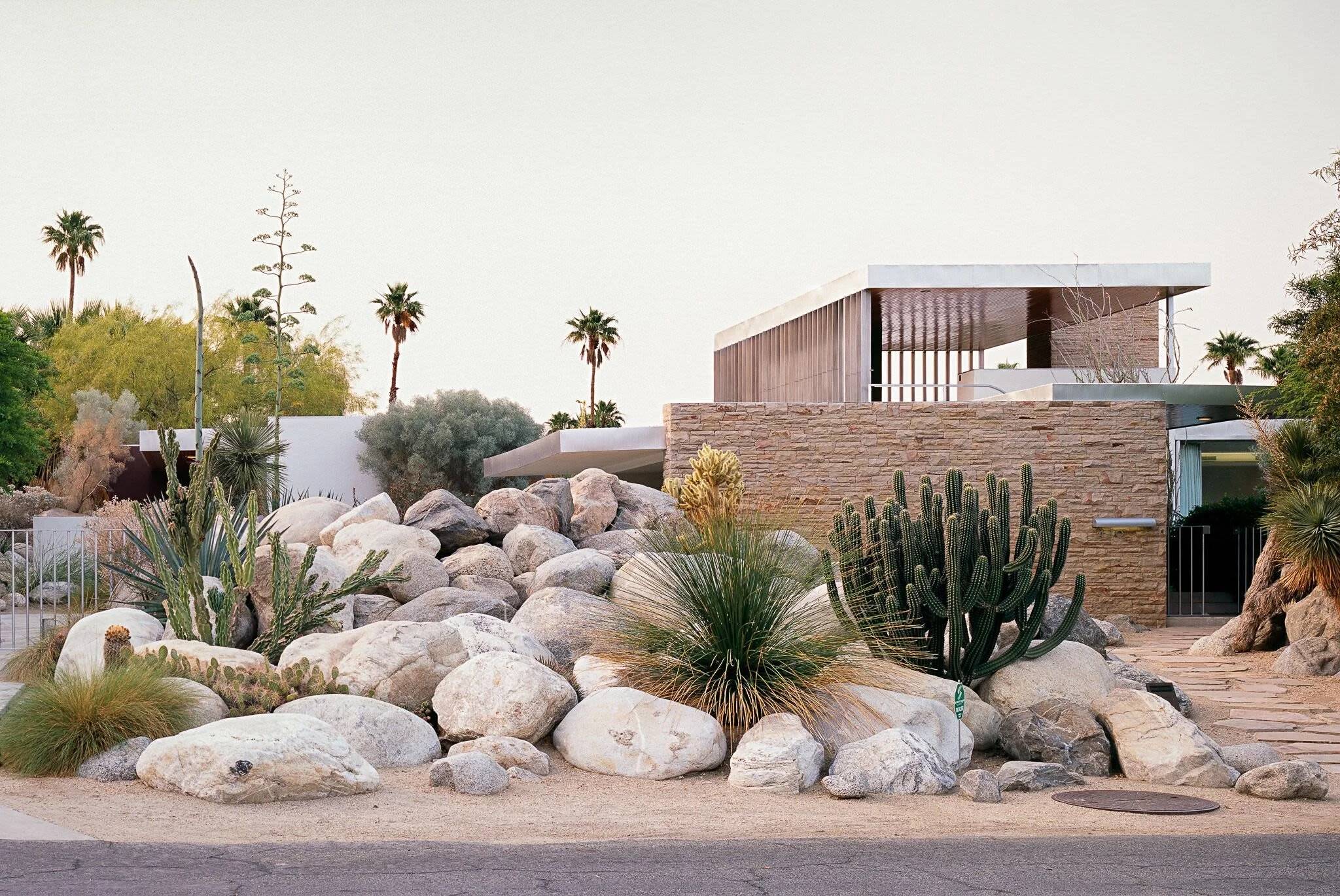 アート・デザイン・音楽 Richard Neutra 1961-66 Buildings and Richard Neutra 1961–1966 Buildings and Projects｜リチャード